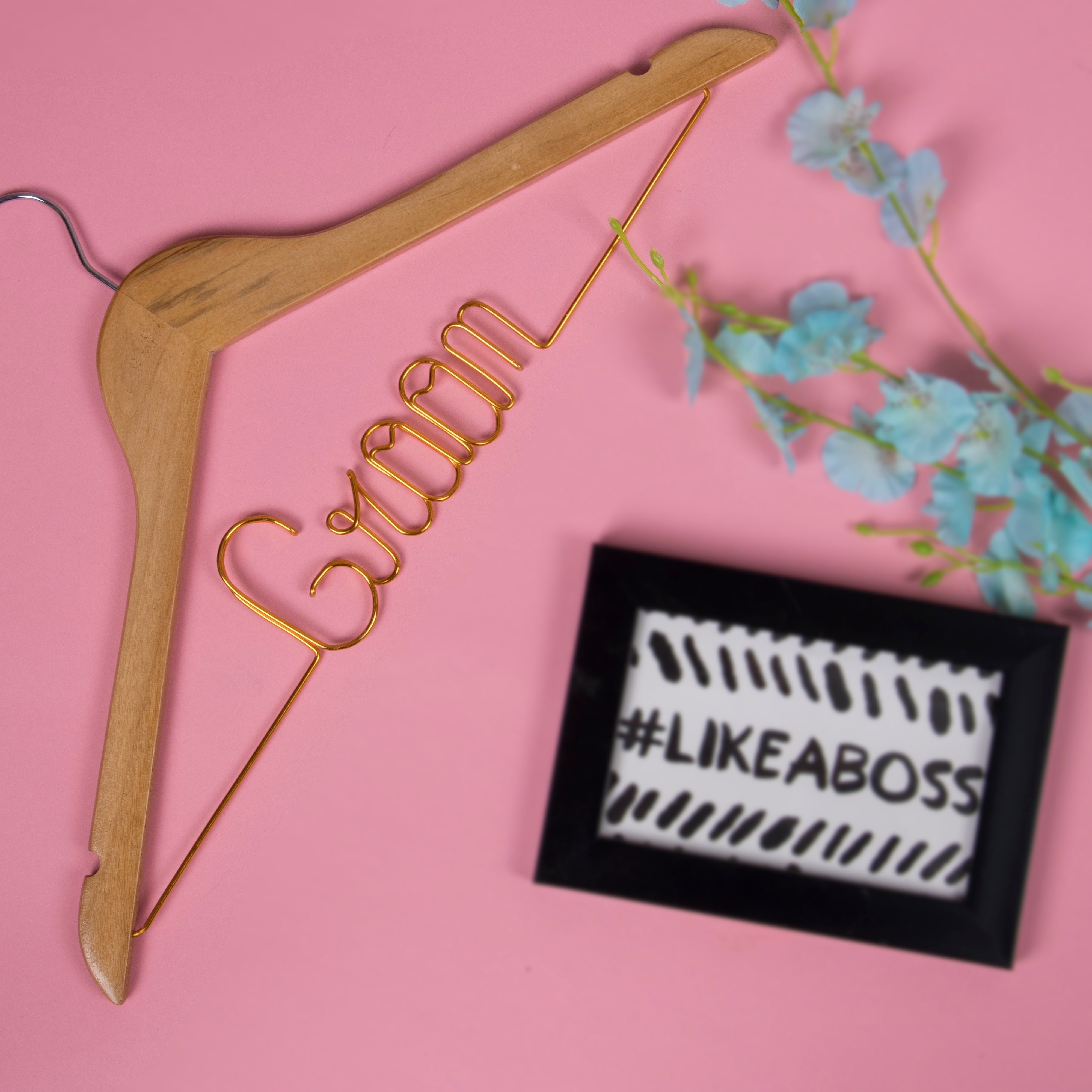 Bride Hanger for Lehenga ft. Maleeha